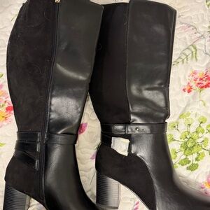 Liz Claiborne Black Suede Leather Heeled Boots